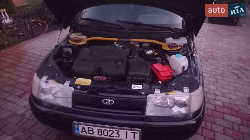 Хэтчбек ВАЗ / Lada 2112 2006 в Врадиевке