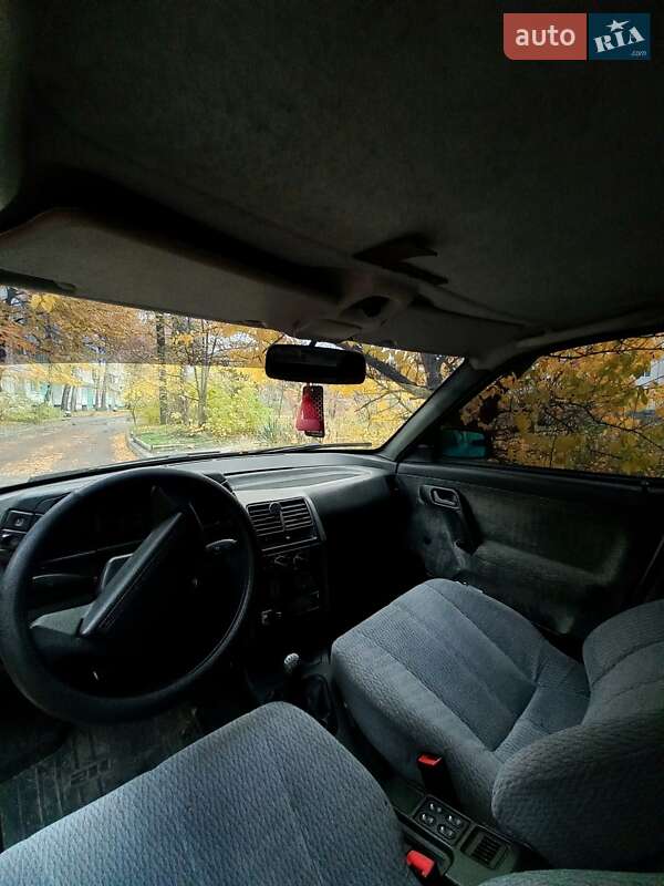 Хетчбек ВАЗ / Lada 2112 2002 в Павлограді фото 5 Хетчбек ВАЗ / Lada 2112 2002 в Павлограді