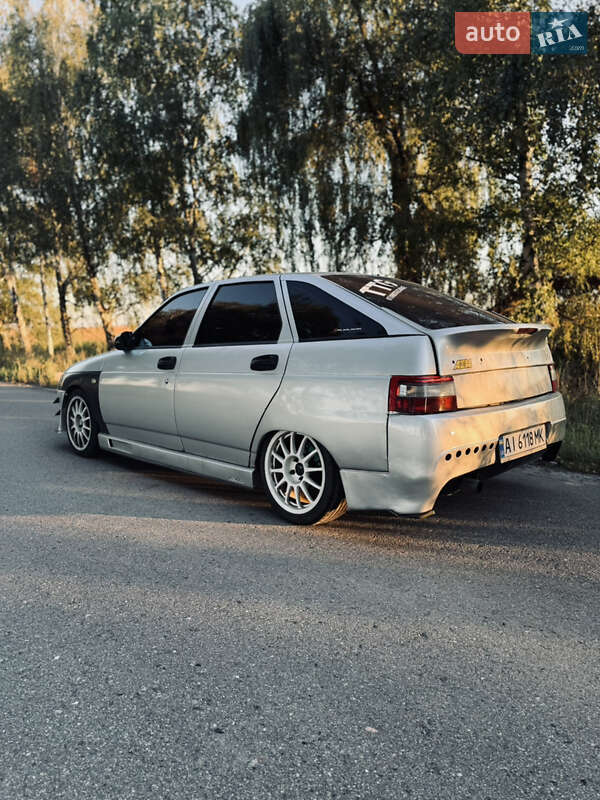 Хэтчбек ВАЗ / Lada 2112 2006 в Белогородке