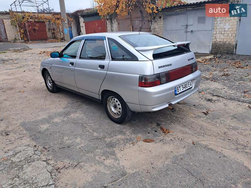 Хэтчбек ВАЗ / Lada 2112 2006 в Херсоне