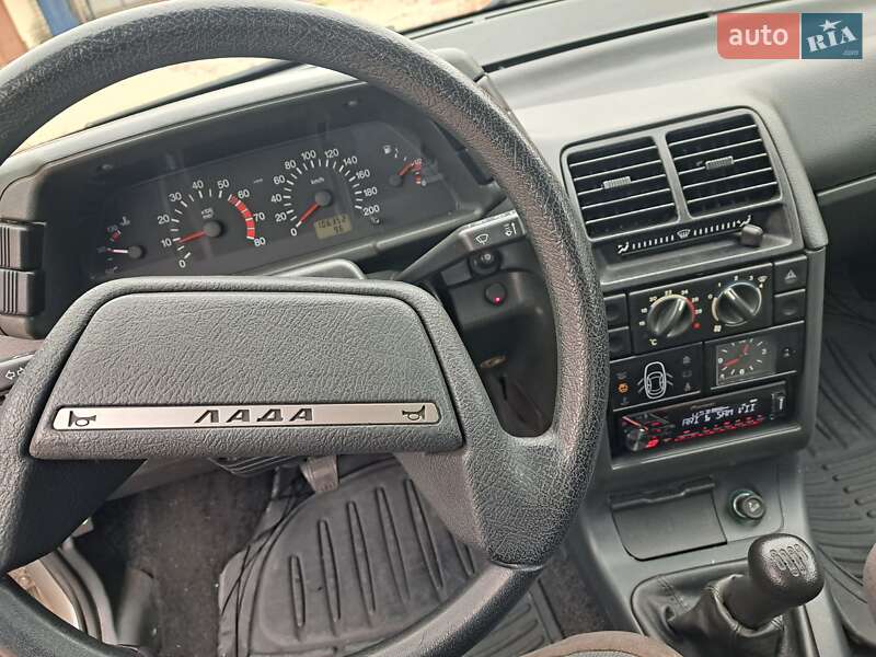 Хэтчбек ВАЗ / Lada 2112 2006 в Херсоне