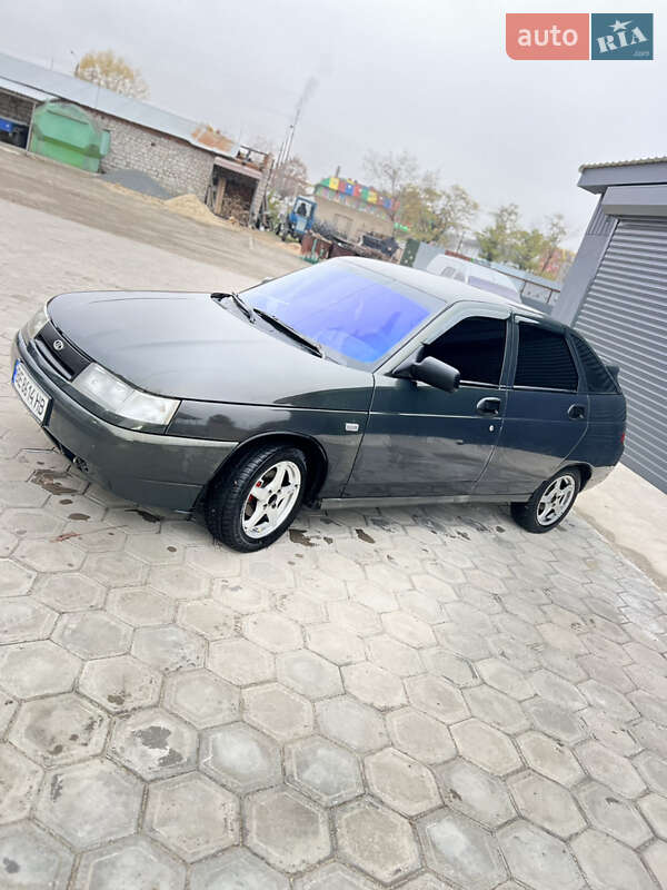 Хэтчбек ВАЗ / Lada 2112 2005 в Вознесенске фото 8 Хэтчбек ВАЗ / Lada 2112 2005 в Вознесенске