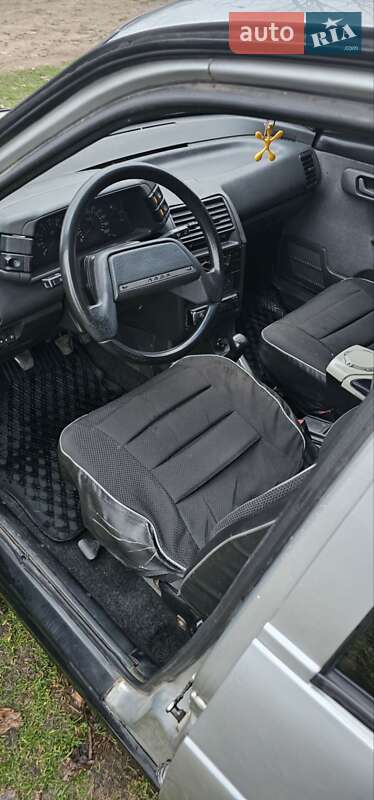 Хетчбек ВАЗ / Lada 2112 2005 в Новому Бузі