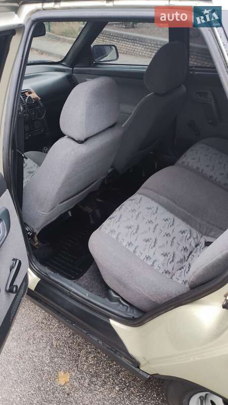 Хэтчбек ВАЗ / Lada 2112 2005 в Запорожье фото 10 Хэтчбек ВАЗ / Lada 2112 2005 в Запорожье