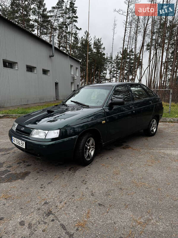 Хэтчбек ВАЗ / Lada 2112 2002 в Харькове