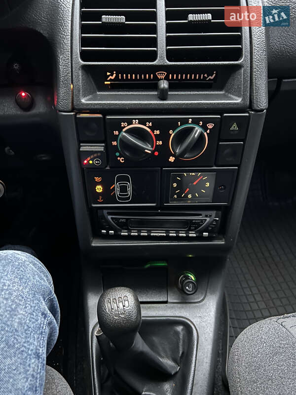 Хетчбек ВАЗ / Lada 2112 2005 в Козятині фото 7 Хетчбек ВАЗ / Lada 2112 2005 в Козятині