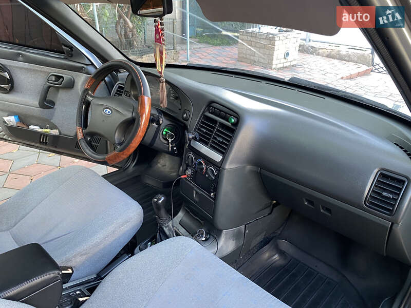 Хэтчбек ВАЗ / Lada 2112 2012 в Первомайске