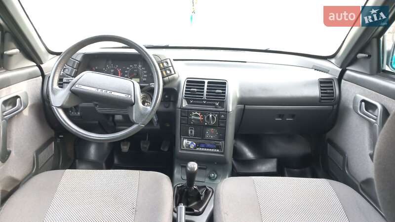 Хэтчбек ВАЗ / Lada 2112 2006 в Николаеве фото 22 Хэтчбек ВАЗ / Lada 2112 2006 в Николаеве