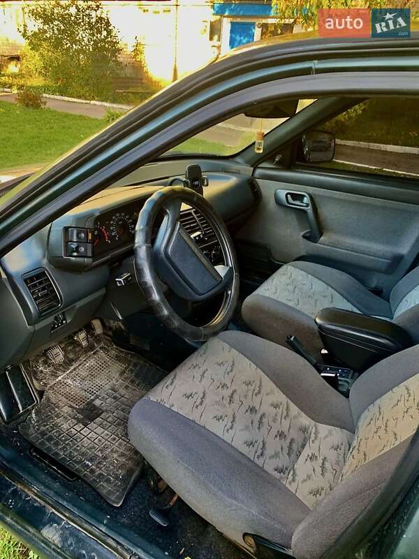 Хетчбек ВАЗ / Lada 2112 2006 в Ставищі фото 3 Хетчбек ВАЗ / Lada 2112 2006 в Ставищі