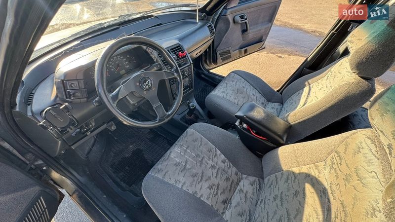 Хэтчбек ВАЗ / Lada 2112 2006 в Киеве