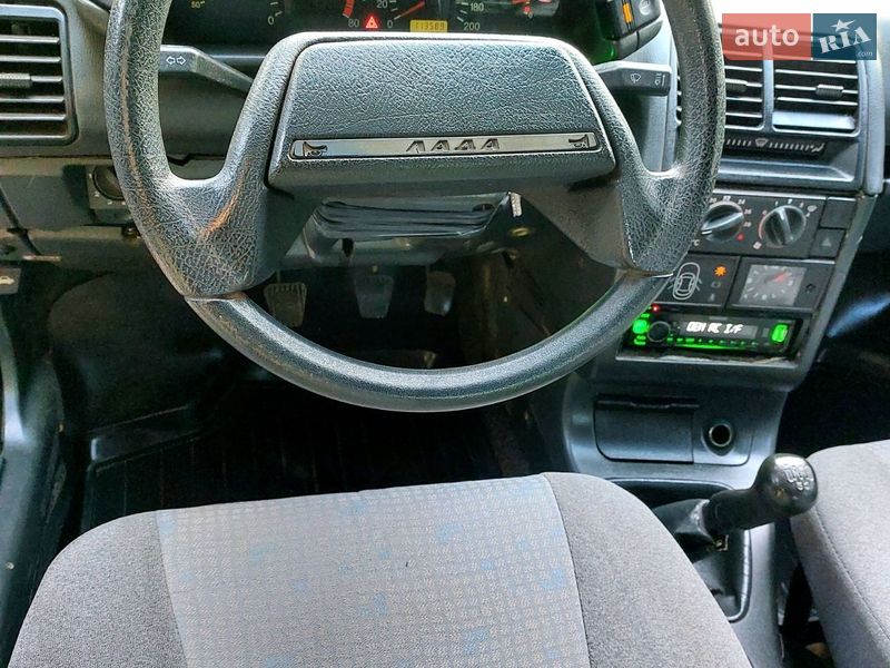 Хэтчбек ВАЗ / Lada 2112 2007 в Тростянце