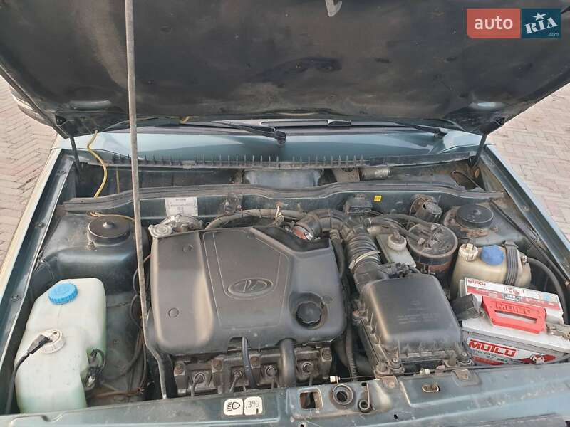 Хэтчбек ВАЗ / Lada 2113 Samara 2008 в Харькове