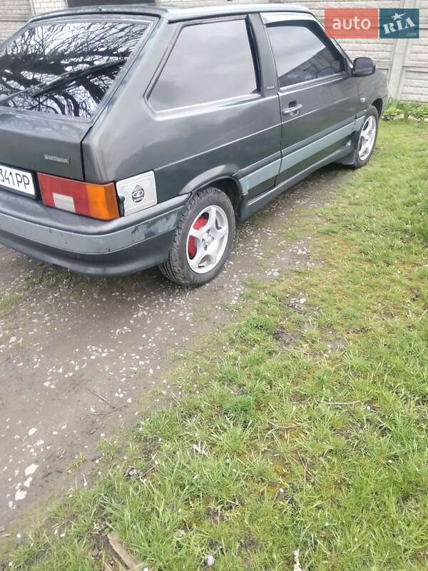 Хэтчбек ВАЗ / Lada 2113 Samara 2005 в Павлограде