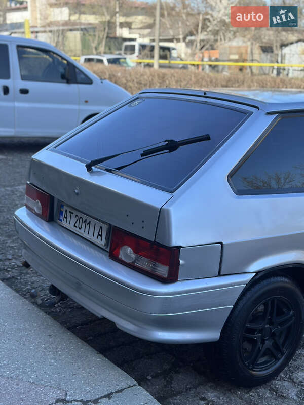 Хэтчбек ВАЗ / Lada 2113 Samara 2008 в Ивано-Франковске фото 8 Хэтчбек ВАЗ / Lada 2113 Samara 2008 в Ивано-Франковске