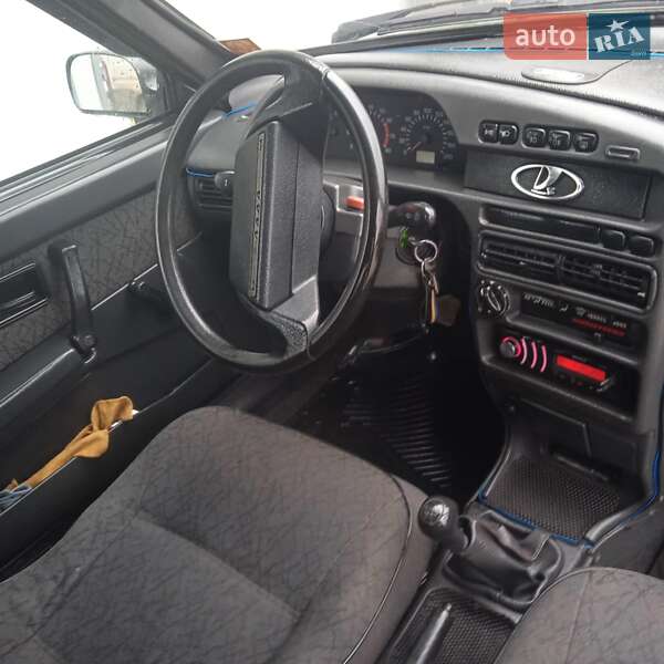 Хетчбек ВАЗ / Lada 2113 Samara 2005 в Кельменцях