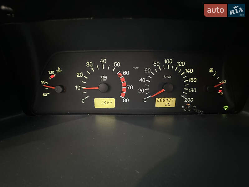 Хэтчбек ВАЗ / Lada 2113 Samara 2006 в Луцке