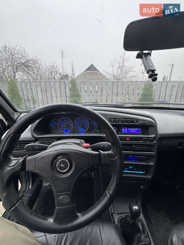 Хетчбек ВАЗ / Lada 2113 Samara 2008 в Житомирі фото 15 Хетчбек ВАЗ / Lada 2113 Samara 2008 в Житомирі