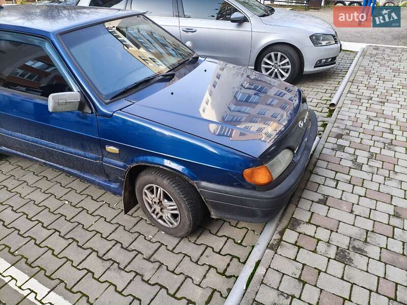 Хэтчбек ВАЗ / Lada 2113 Samara 2005 в Житомире