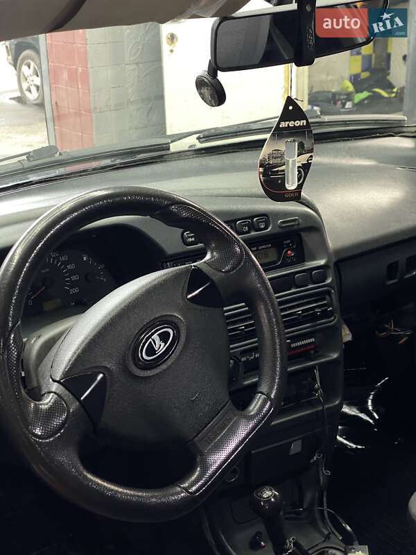 Хэтчбек ВАЗ / Lada 2113 Samara 2008 в Нежине фото 19 Хэтчбек ВАЗ / Lada 2113 Samara 2008 в Нежине