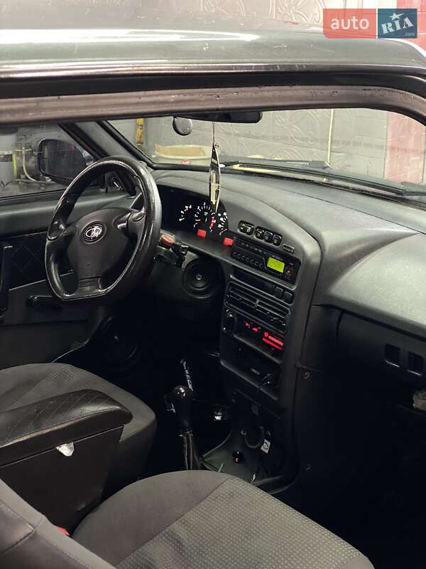 Хэтчбек ВАЗ / Lada 2113 Samara 2008 в Нежине фото 22 Хэтчбек ВАЗ / Lada 2113 Samara 2008 в Нежине