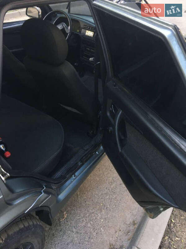 Хэтчбек ВАЗ / Lada 2114 Samara 2012 в Харькове фото 6 Хэтчбек ВАЗ / Lada 2114 Samara 2012 в Харькове