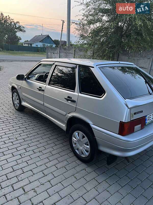 Хэтчбек ВАЗ / Lada 2114 Samara 2010 в Днепре фото 3 Хэтчбек ВАЗ / Lada 2114 Samara 2010 в Днепре