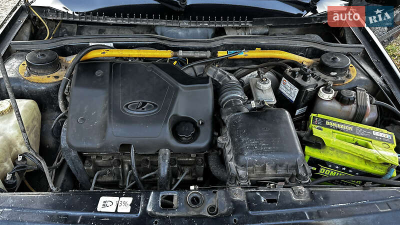 Хэтчбек ВАЗ / Lada 2114 Samara 2008 в Вольнянске