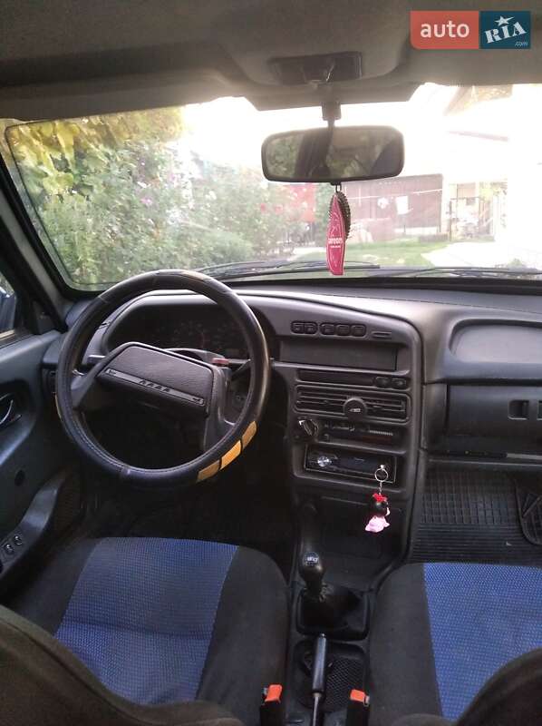 Хэтчбек ВАЗ / Lada 2114 Samara 2005 в Мукачево