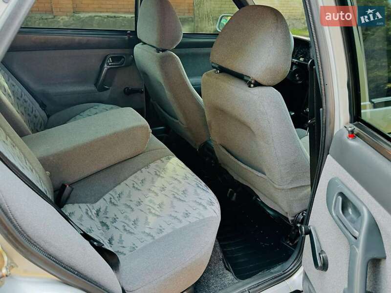 Хэтчбек ВАЗ / Lada 2114 Samara 2007 в Днепре