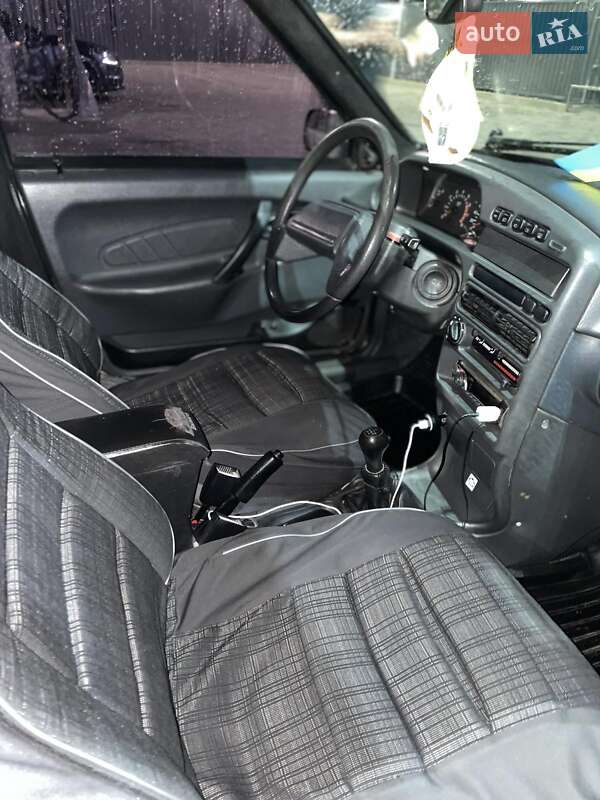 Хетчбек ВАЗ / Lada 2114 Samara 2008 в Чинадієвому фото 4 Хетчбек ВАЗ / Lada 2114 Samara 2008 в Чинадієвому