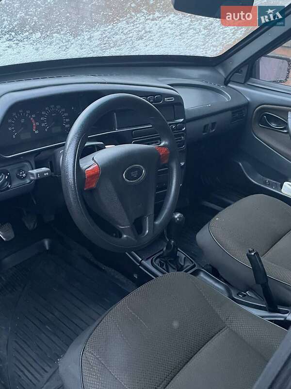 Хетчбек ВАЗ / Lada 2114 Samara 2006 в Черкасах