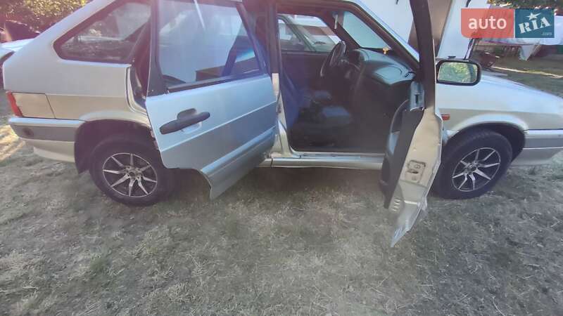 Хэтчбек ВАЗ / Lada 2114 Samara 2004 в Монастырище