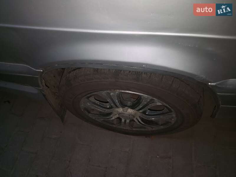 Хэтчбек ВАЗ / Lada 2114 Samara 2005 в Житомире