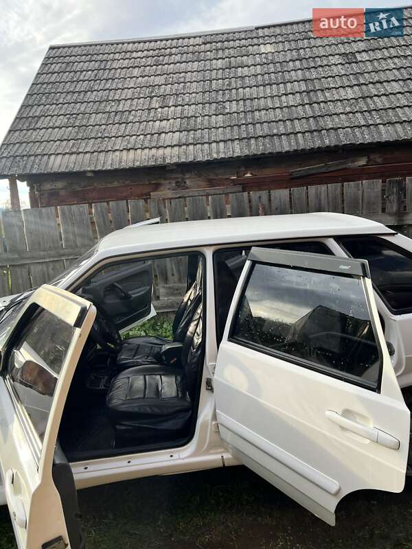 Хетчбек ВАЗ / Lada 2114 Samara 2009 в Чорній Тисі фото 2 Хетчбек ВАЗ / Lada 2114 Samara 2009 в Чорній Тисі