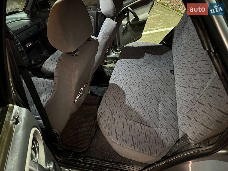 Хетчбек ВАЗ / Lada 2114 Samara 2011 в Борисполі фото 8 Хетчбек ВАЗ / Lada 2114 Samara 2011 в Борисполі