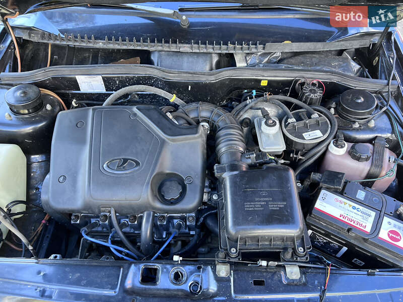 Хэтчбек ВАЗ / Lada 2114 Samara 2008 в Ивано-Франковске