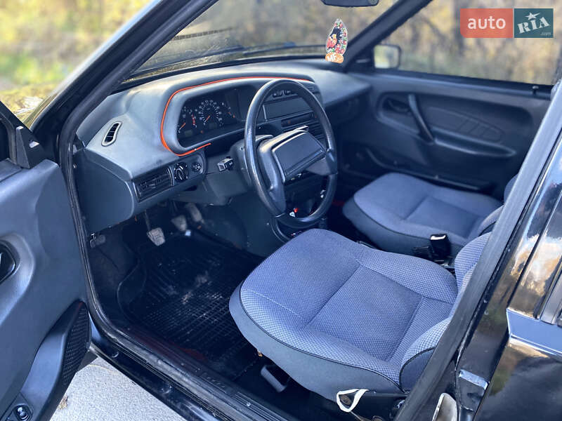 Хэтчбек ВАЗ / Lada 2114 Samara 2008 в Мирополе фото 24 Хэтчбек ВАЗ / Lada 2114 Samara 2008 в Мирополе