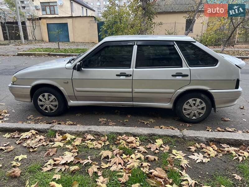 Хэтчбек ВАЗ / Lada 2114 Samara 2010 в Николаеве фото 7 Хэтчбек ВАЗ / Lada 2114 Samara 2010 в Николаеве