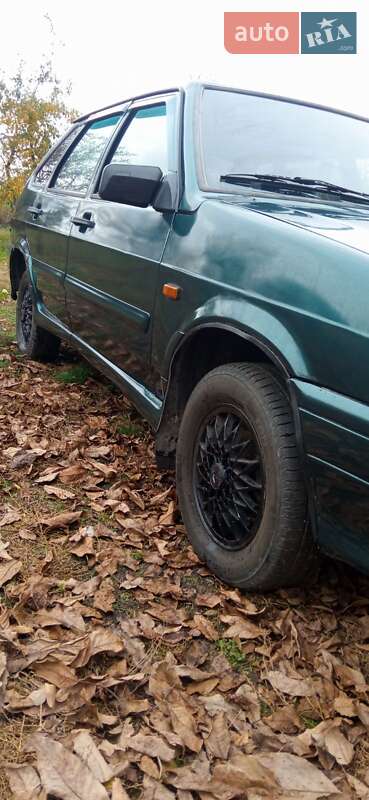 Хэтчбек ВАЗ / Lada 2114 Samara 2013 в Кременчуге фото 13 Хэтчбек ВАЗ / Lada 2114 Samara 2013 в Кременчуге