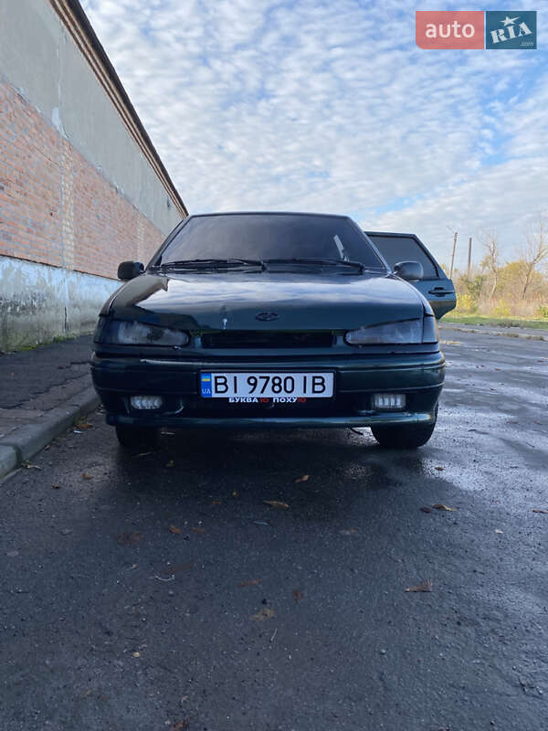 Хетчбек ВАЗ / Lada 2114 Samara 2004 в Гребінці