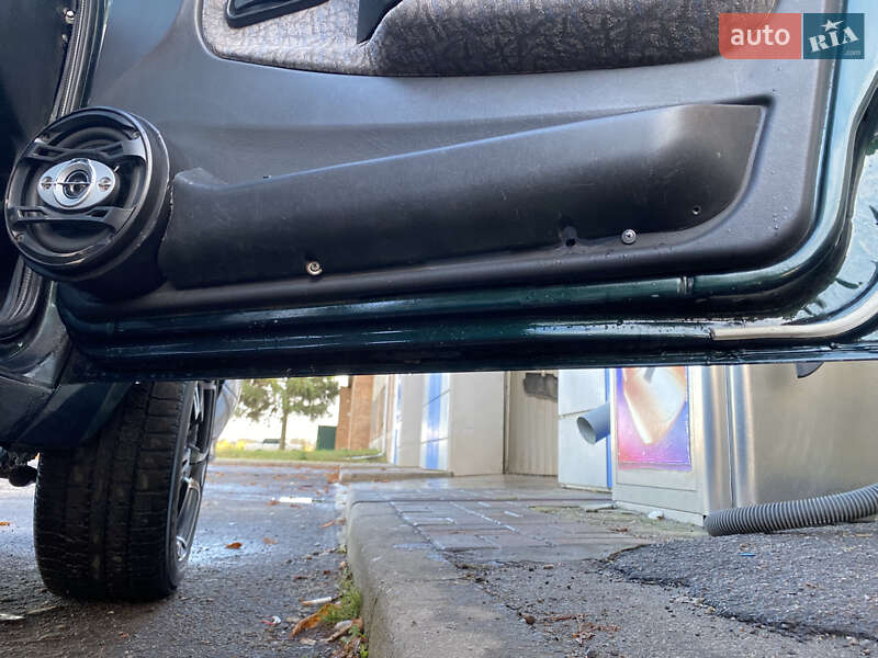 Хетчбек ВАЗ / Lada 2114 Samara 2004 в Гребінці