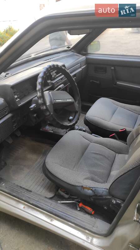 Седан ВАЗ / Lada 2115 Samara 1999 в Кривом Роге