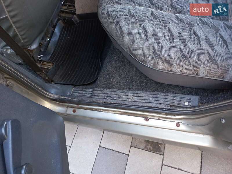 Седан ВАЗ / Lada 2115 Samara 2000 в Запорожье