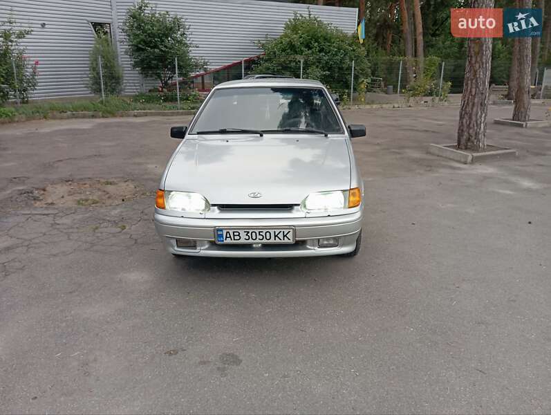 Седан ВАЗ / Lada 2115 Samara 2012 в 