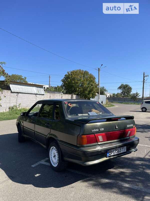 Седан ВАЗ / Lada 2115 Samara 2004 в Одессе