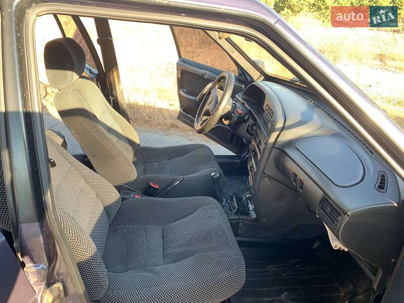 Седан ВАЗ / Lada 2115 Samara 2001 в Комсомольском