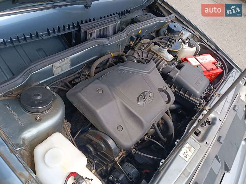 Седан ВАЗ / Lada 2115 Samara 2008 в Киеве