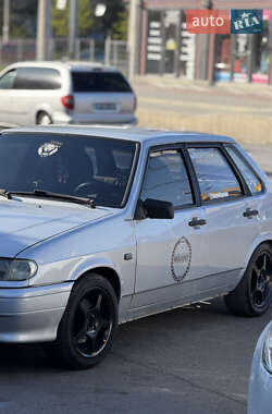 Седан ВАЗ 2115 Samara 2004 в 