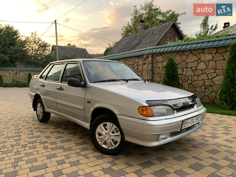 Седан ВАЗ / Lada 2115 Samara 2010 в Могилев-Подольске