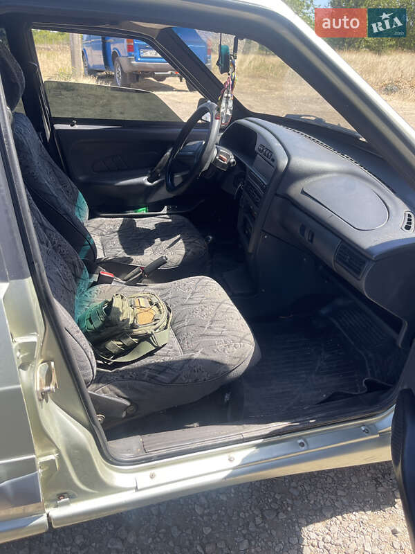 Седан ВАЗ / Lada 2115 Samara 2003 в Первомайске